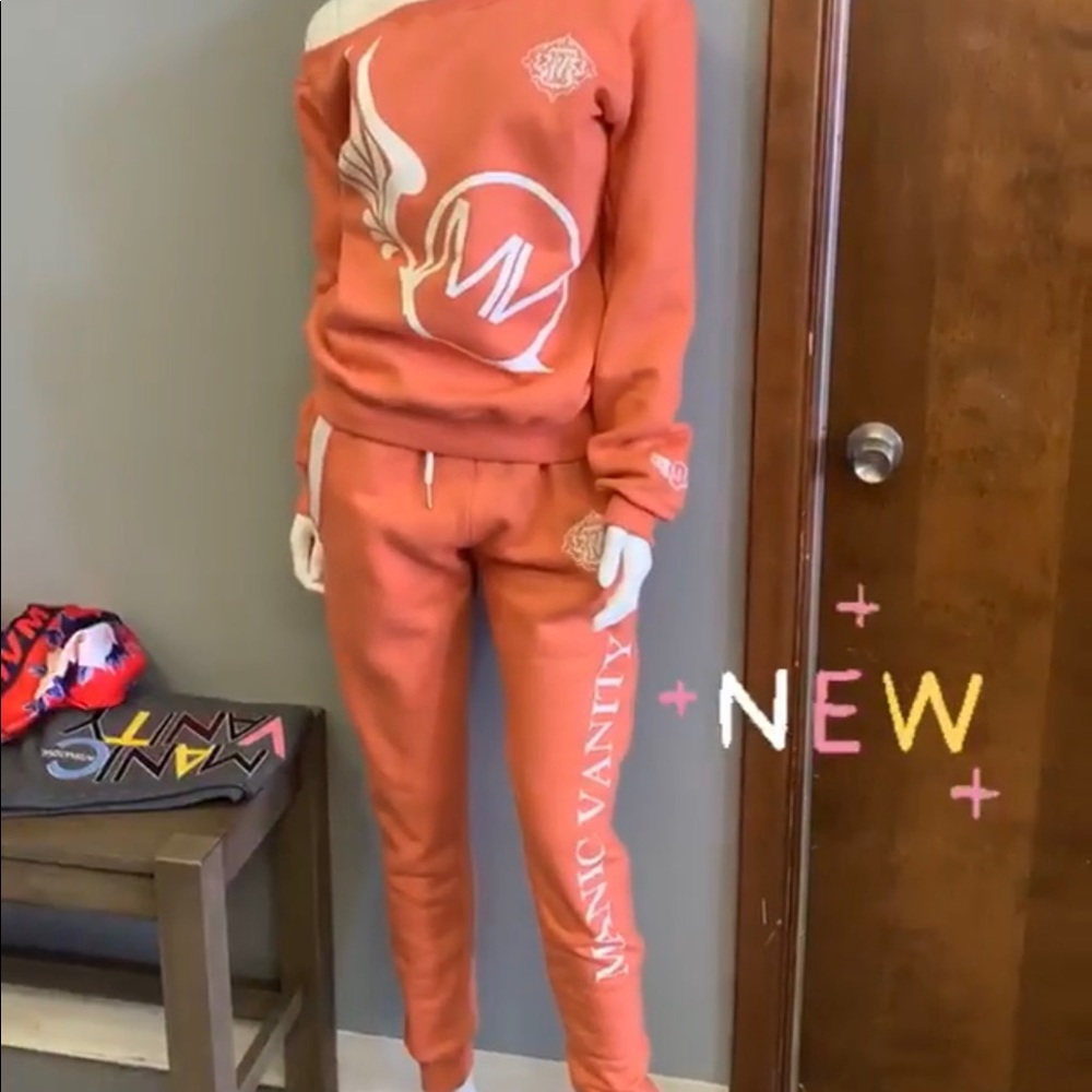 Women off the shoulder 2 piece jogger